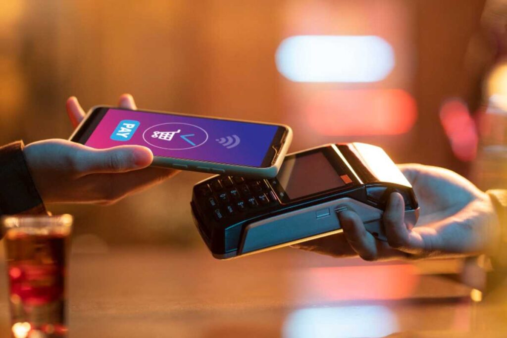 Pagamentos instantâneos: rapidez na era digital Pagamentos instantâneos: rapidez na era digital